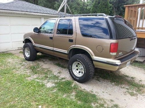 Sell Used 1996 Chevrolet Blazer Ls Sport Utility 4 Door 4 3l