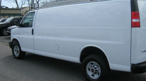 gmc extended cargo van