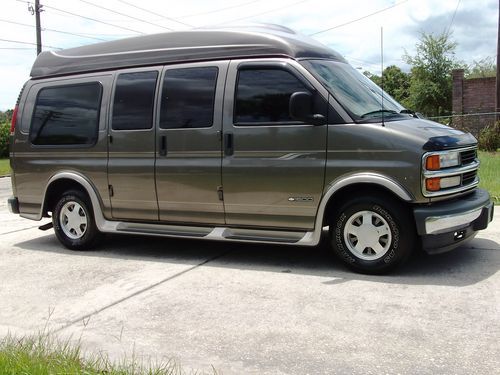 Sell used 2001 CHEVROLET EXPRESS 