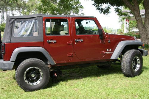 Sell used 07 Jeep Wrangler Unlimited X 4 Door Auto V6 in ...