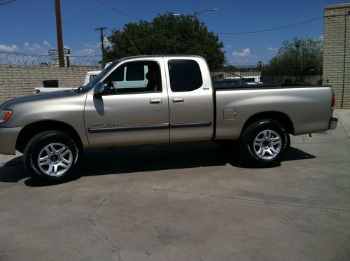Buy used 2004 Toyota Tundra SR5 Extended Cab Pickup 4-Door 4.7L in