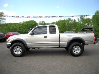 2003 toyota tacoma 2.7 l manual 4wd regular cab for sale