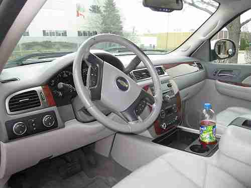 Buy Used White Automatic Tan Leather Interior 2007