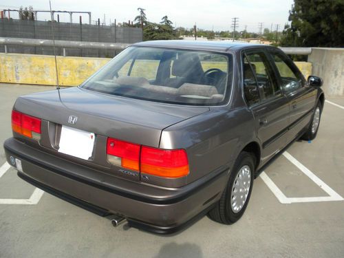 1993 Honda accord lx 4 door sedan #2