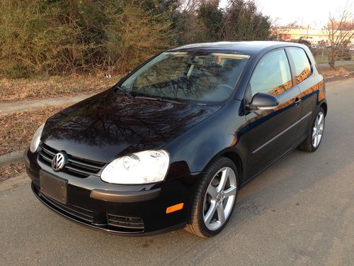 2008 vw rabbit auto sharp black with 18`` wheels looks runs n drives like new!!!