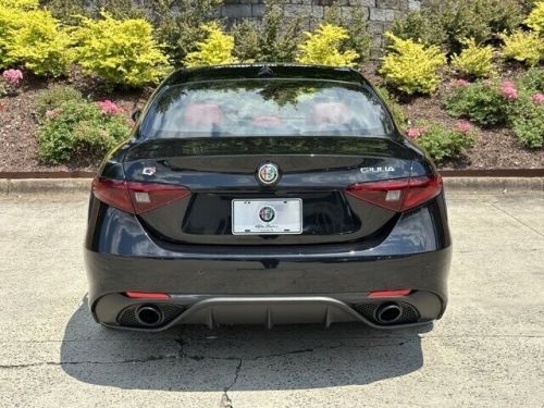 2022 alfa romeo giulia veloce