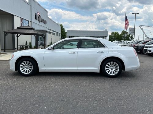 2013 chrysler 300 series motown