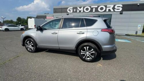 2016 toyota rav4 le sport utility 4d