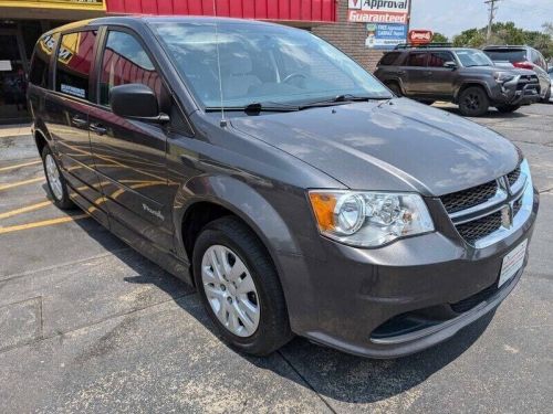 2017 dodge grand caravan se 4dr mini van