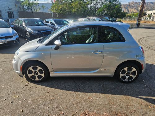 2014 fiat 500e battery electric hatchback