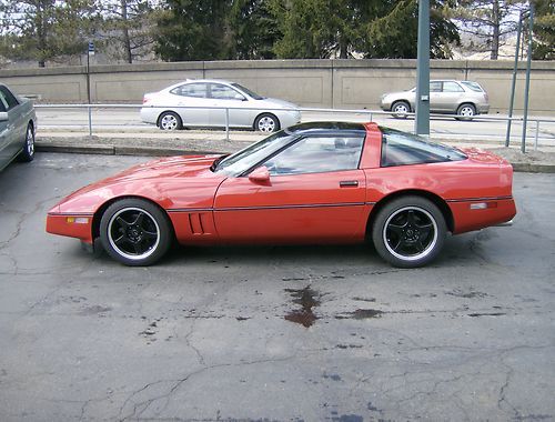 1985 chevrolet corvette