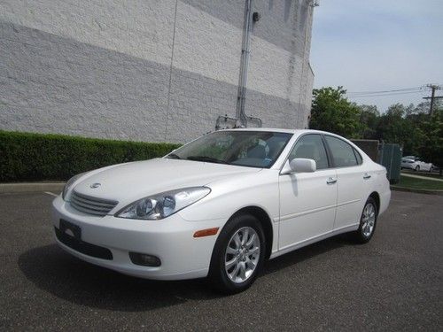 Leather moonroof heated seats only 59k miles pearl white