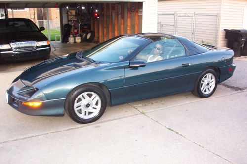 1995 chevrolet camaro coupe 2-door 3.4l