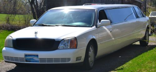 2000 cadillac dts tuxedo 140 inch stretch limosine low mileage