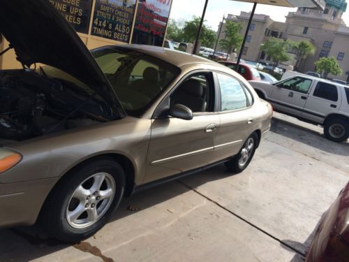 03 ford taurus clean ready to ride