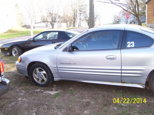 2000 pontiac grand am se1 coupe 2-door 2.4l silver auto a/c sporty runs ok nr !