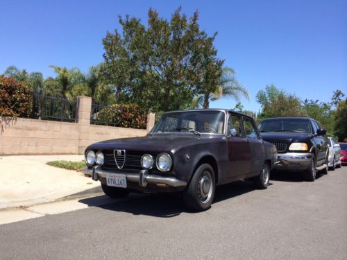 1969 alfa romeo berlina sport sedan