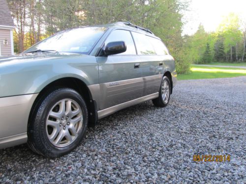 2004 subaru outback base wagon 4-door 2.5l