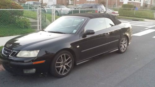 Beautiful black 2004 saab 9-3 aero convertible 2-door 2.0l