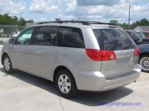 2010 toyota sienna xle