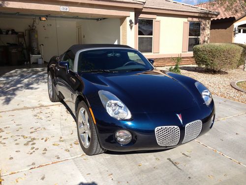 2007 pontiac solstice convertible 2-door 2.4l ecellent condition * no reserve*