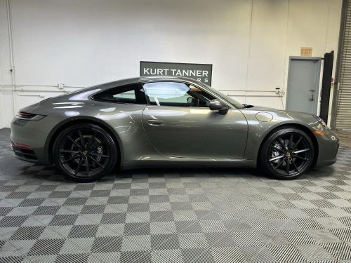 2020 porsche 911 carrera