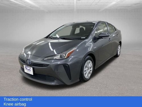 2021 toyota prius l