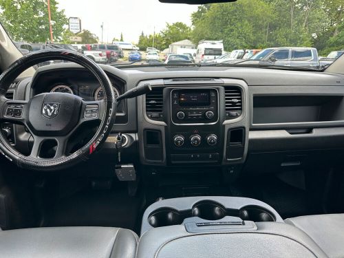 2017 ram 2500 tradesman 4x4 crew cab 6&#039;4&#034; box