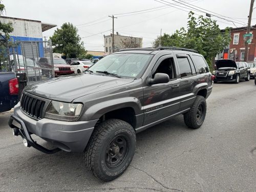 2004 jeep grand cherokee laredo