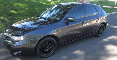 2011 subaru impreza hatchback, low miles, manual, awd, extras, no reserve!!!