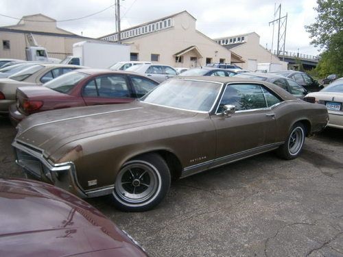 1969 buick riviera base hardtop 2-door 7.0l