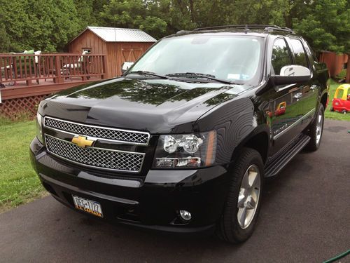 Sell Used 2013 Chevrolet Avalanche Black Diamond Edition Ltz 4wd In