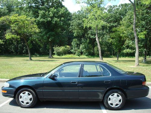 1992 toyota camry! ice cold ac! low miles! clean! no reserve!