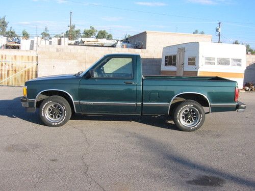 1993 chevorlet s-10 pick up no reserve!!!