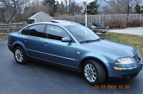 2003 volkswagen passat w8 sedan 4-door 4.0l