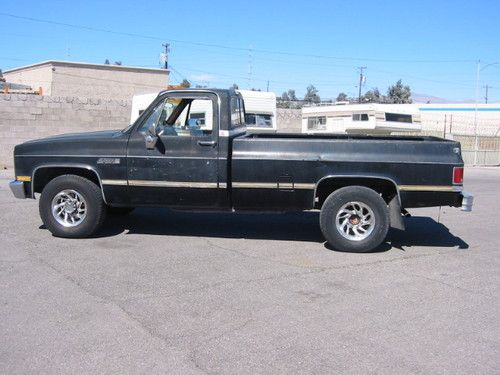 1986 gmc sierra 2500 pick up no reserve!!!