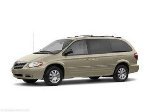 2005 chrysler town & country limited