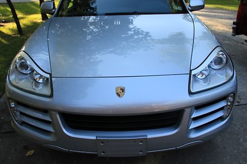 2010 porsche cayenne s sport utility 4-door 4.8l