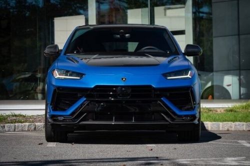 2023 lamborghini urus