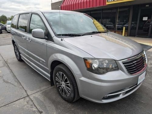 2014 chrysler town and country wheelchair, handicap, mobility