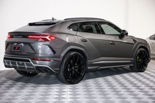 2022 lamborghini urus base awd 4dr suv