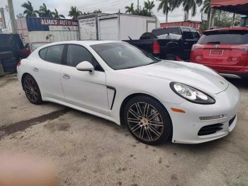 2016 porsche panamera