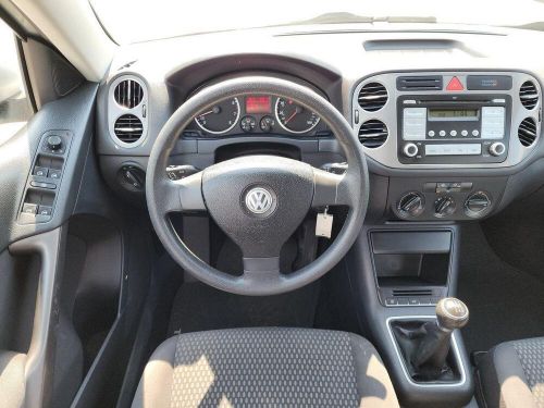 2009 volkswagen tiguan s 6spd manual