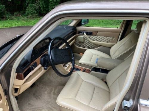 1989 mercedes-benz v-8