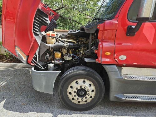 2014 freightliner cascadia 125