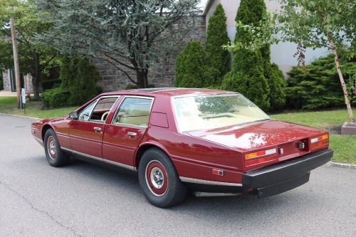 1983 aston martin lagonda