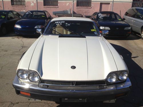 1989 jaguar xjs v-12 auto low miles  very clean runs&amp;drives great classic jaguar