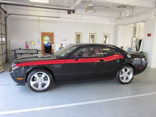 2013 dodge challenger r/t  classic  5.7l