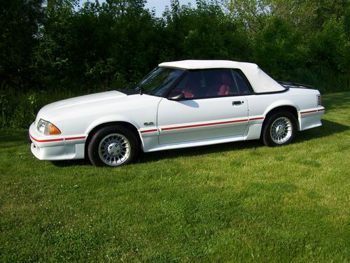 1987 ford mustang gt convertible 2-door 5.0l