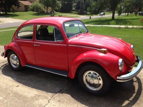 
			 1971 volkswagen red classic super beetle 1600cc *runs great! survivor!